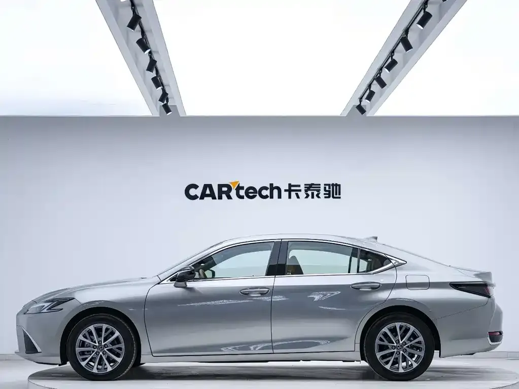 Lexus ES — фото 2
