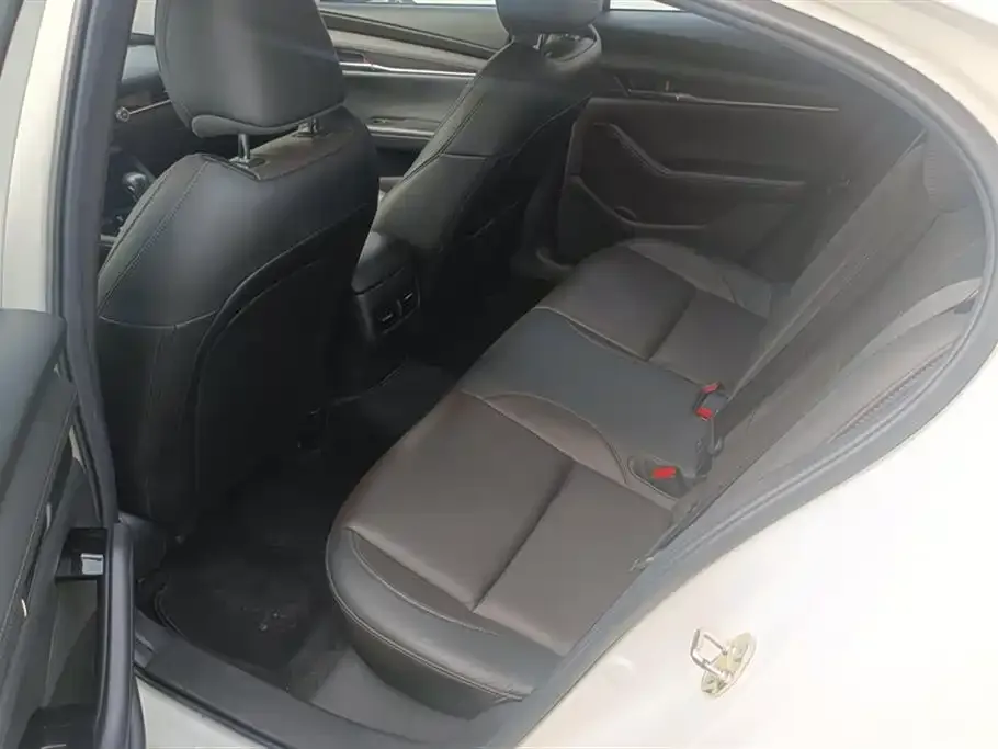Mazda 3 Axela 2021 из CN, фото 9