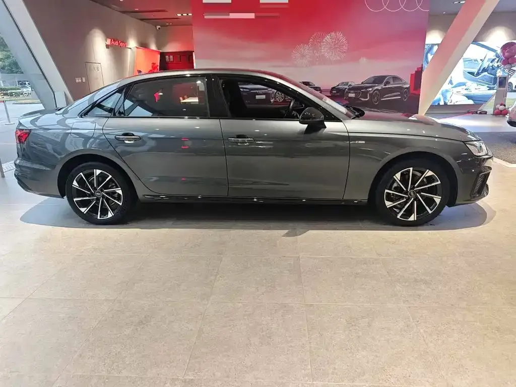 Audi A4L — фото 9