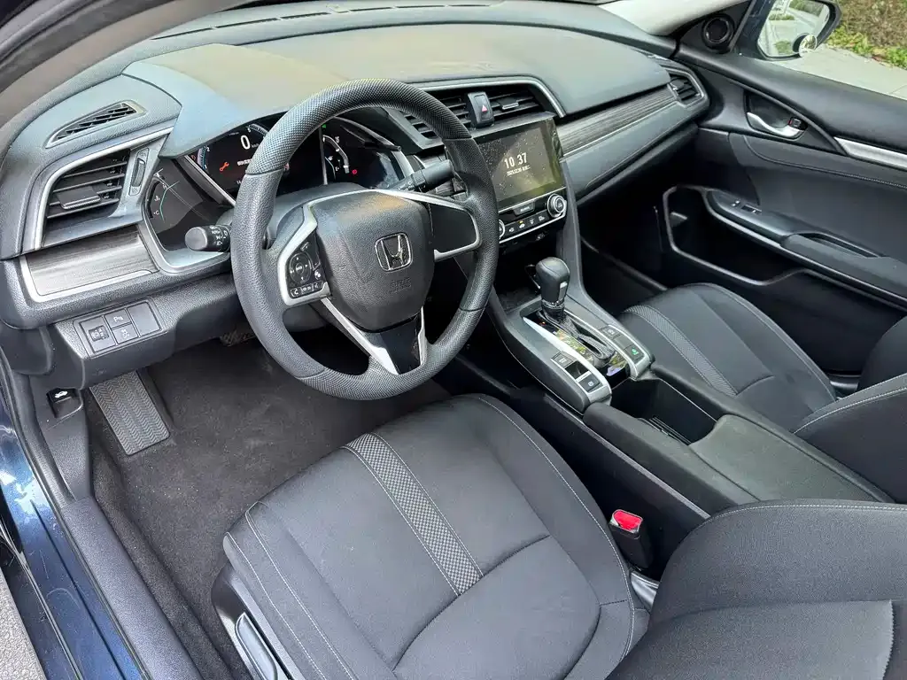Honda Civic — фото 7