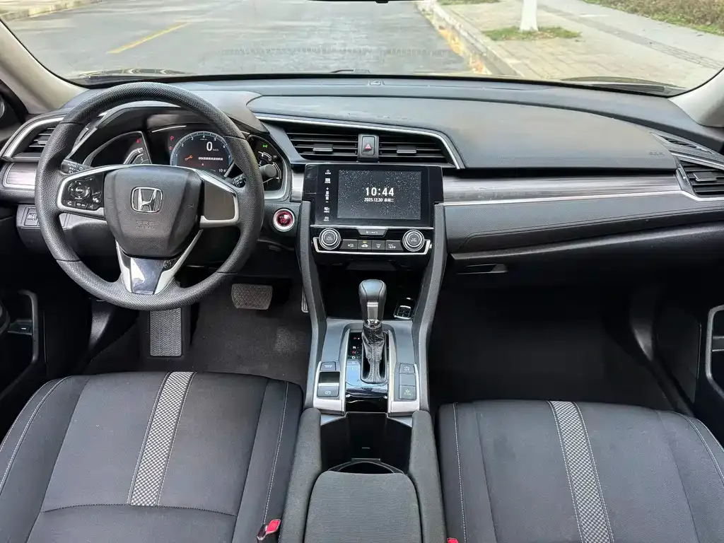 Honda Civic — фото 2
