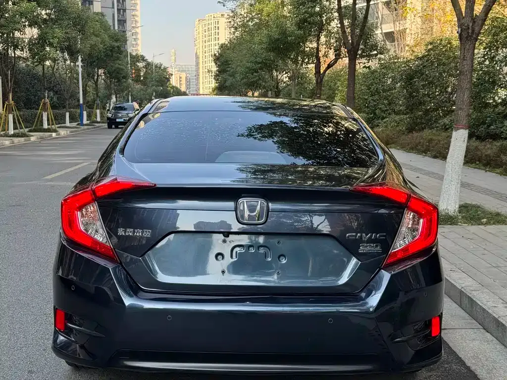 Honda Civic — фото 4