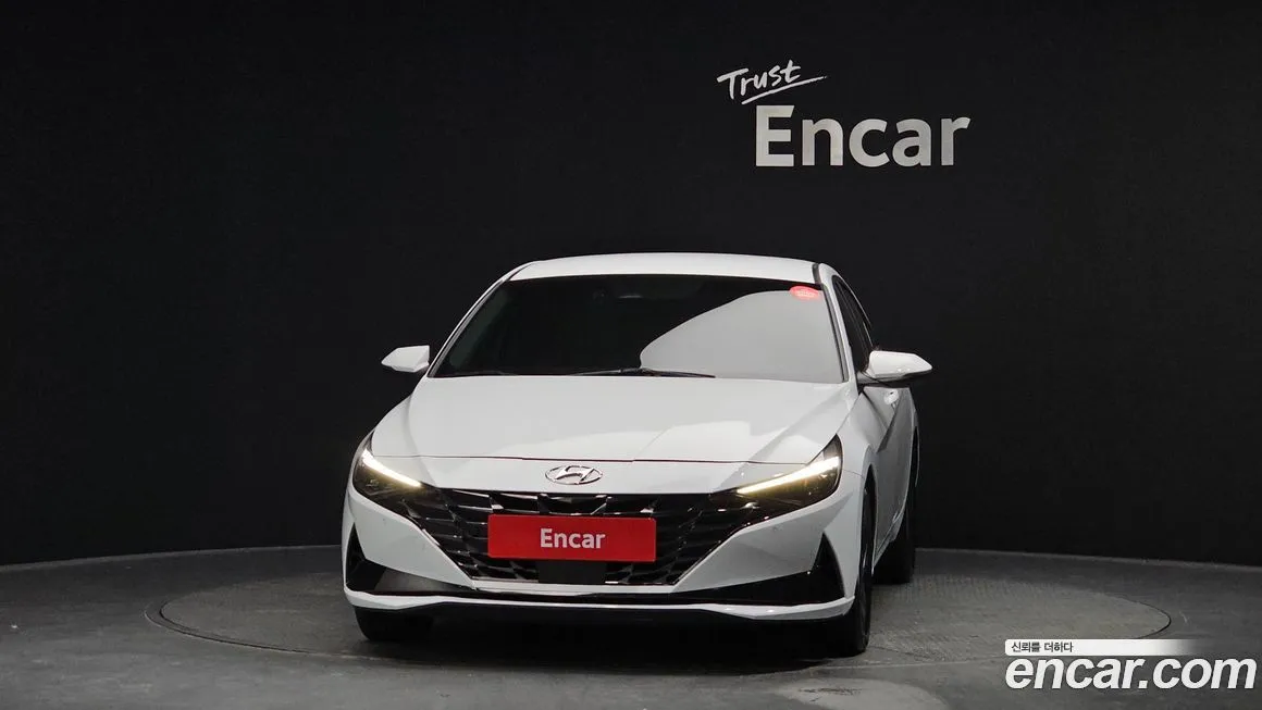 Hyundai AVANTE — фото 3