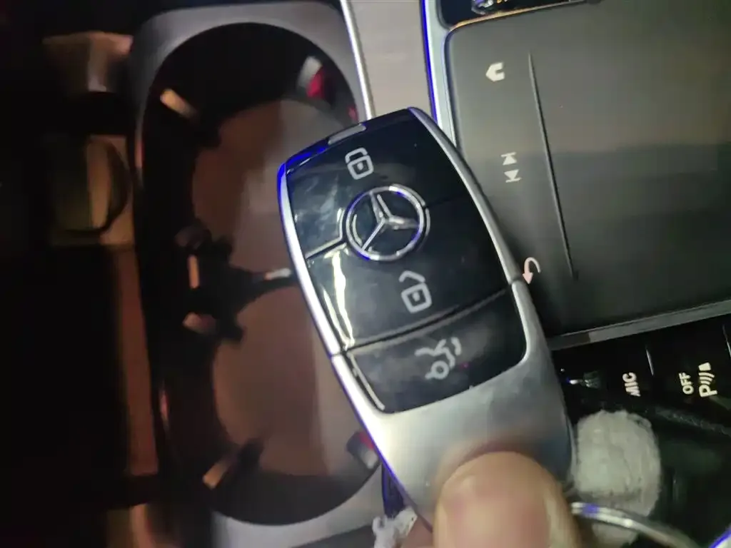 Mercedes-Benz E-Class 2023 из CN, фото 8
