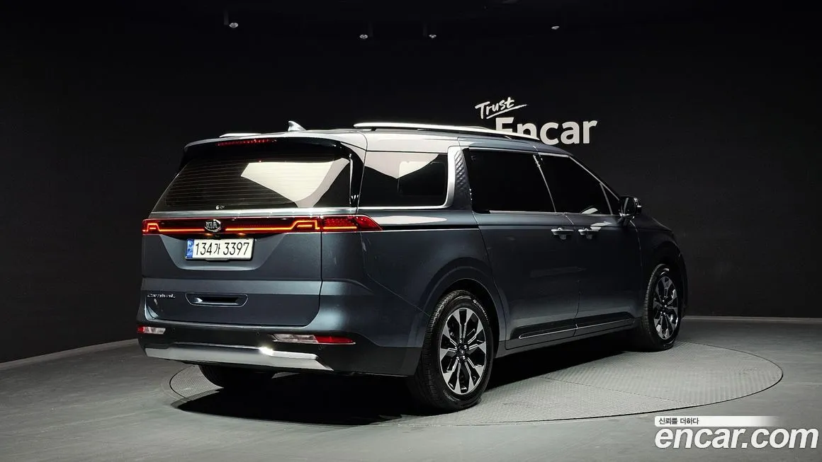 Kia Carnival — фото 2