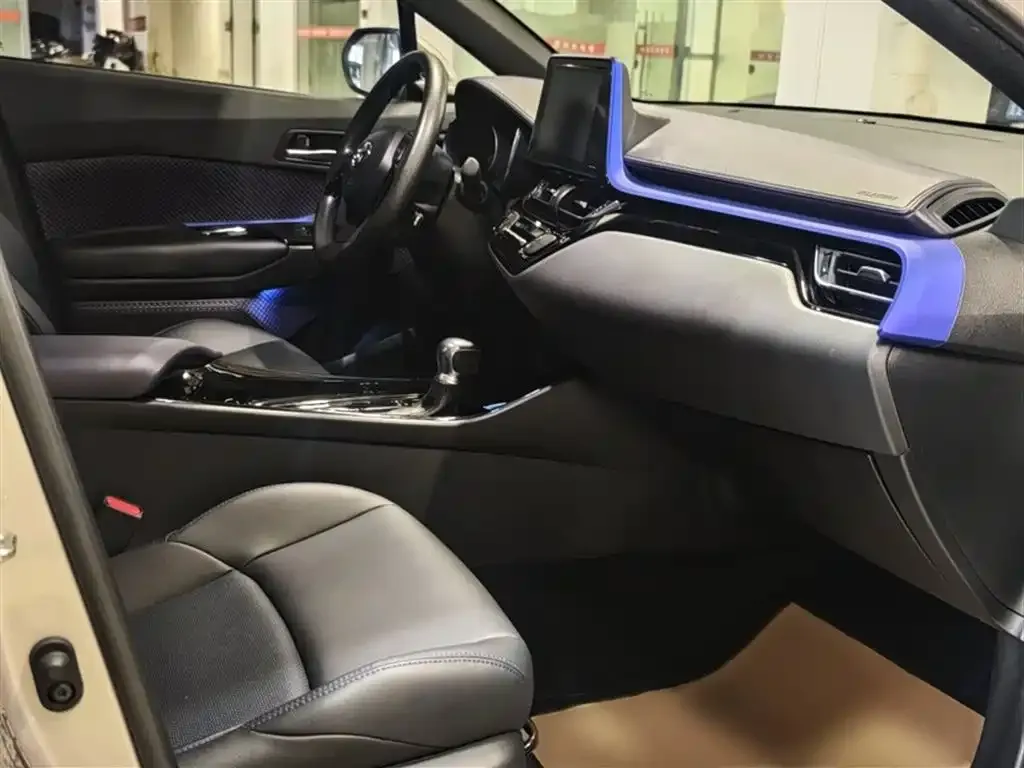 Toyota C-HR 2021 из CN, фото 8