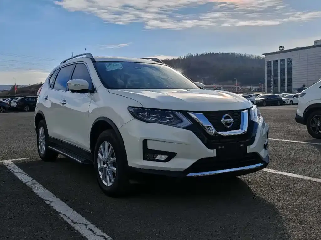 Nissan X-Trail — фото 10