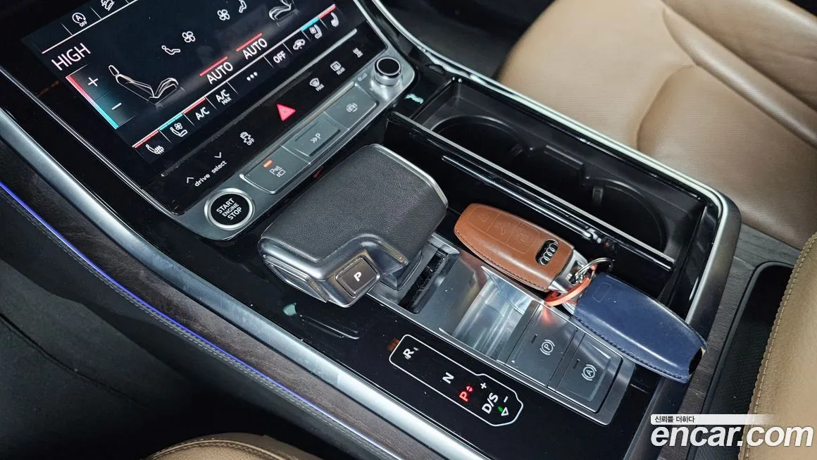 Audi Q8 2023 из KR, фото 4