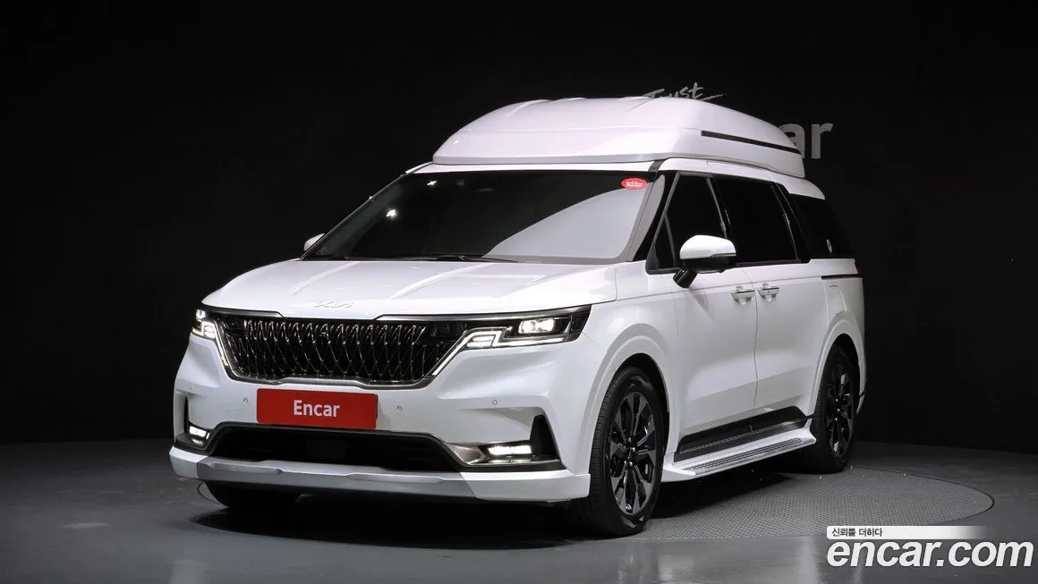 Kia Carnival — фото 1