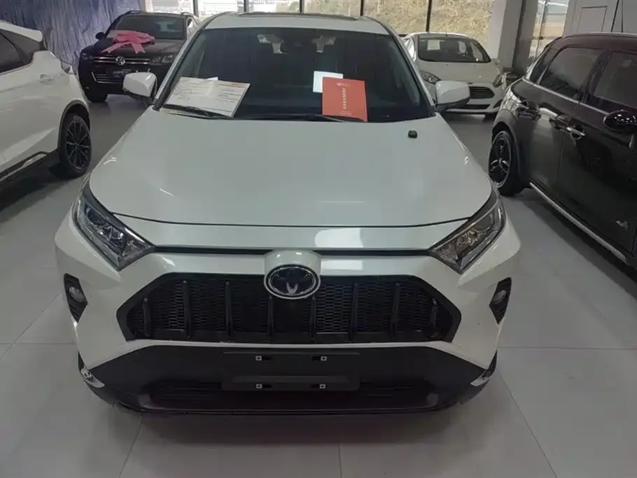 Toyota RAV4 2022 из CN, фото 2
