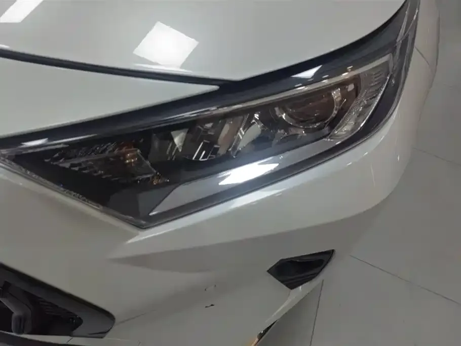 Toyota RAV4 2022 из CN, фото 8