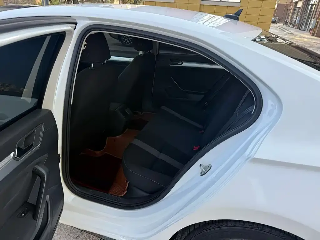 Volkswagen Lamando 2022 из CN, фото 6