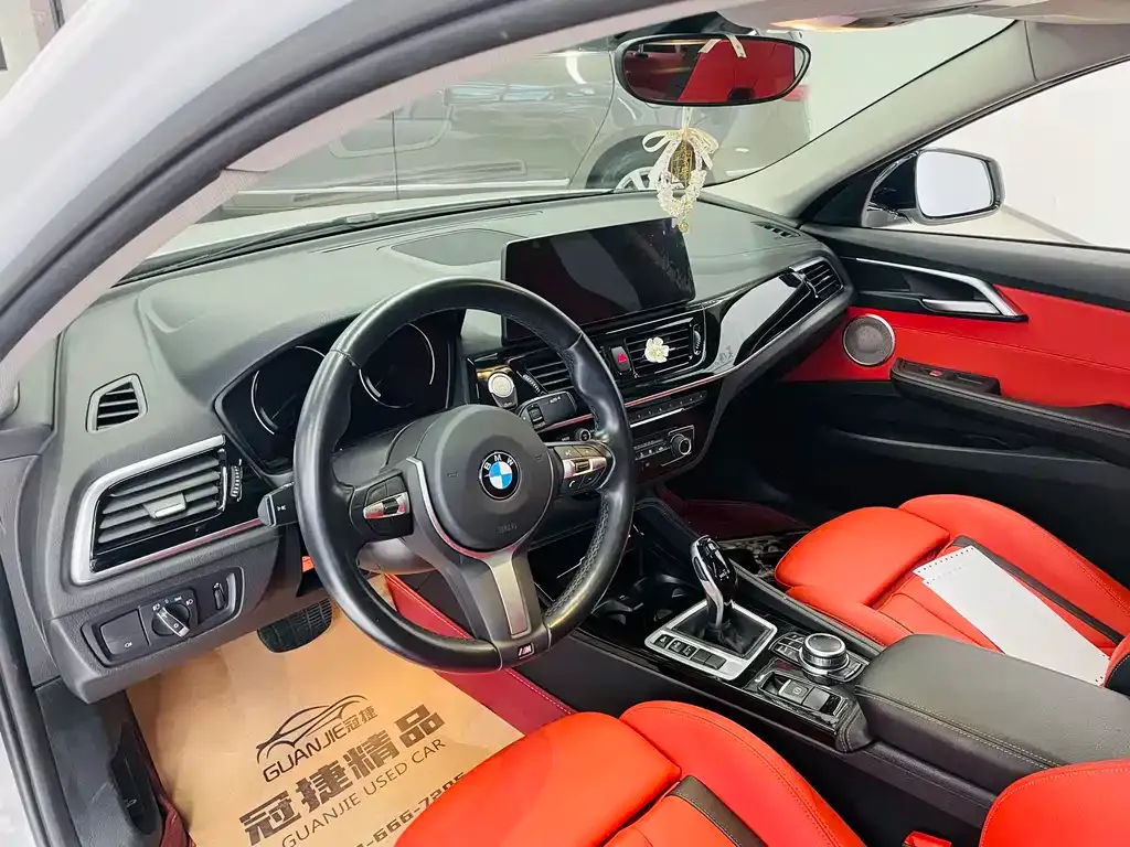BMW 1 Series 2021 из CN, фото 3