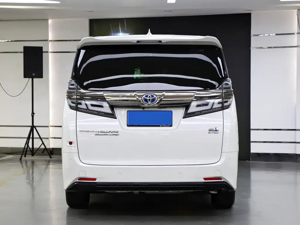 Toyota Vellfire 2021 из CN, фото 3