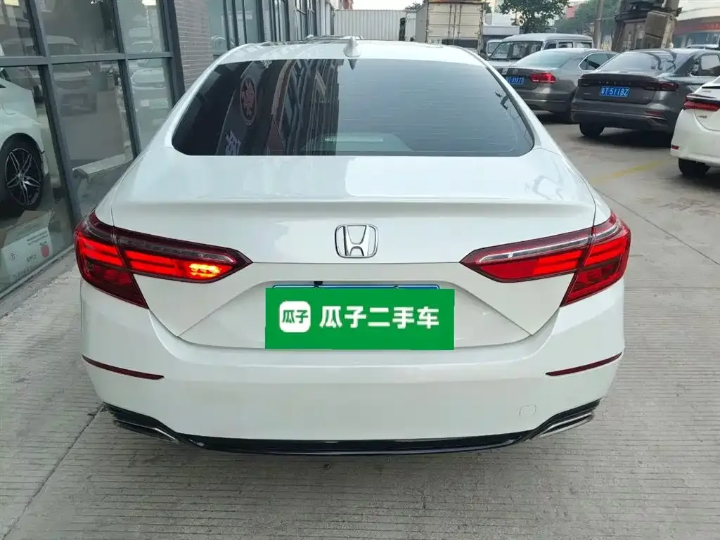 Honda Inspire — фото 6