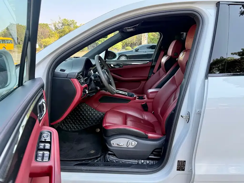 Porsche Macan 2022 из CN, фото 3