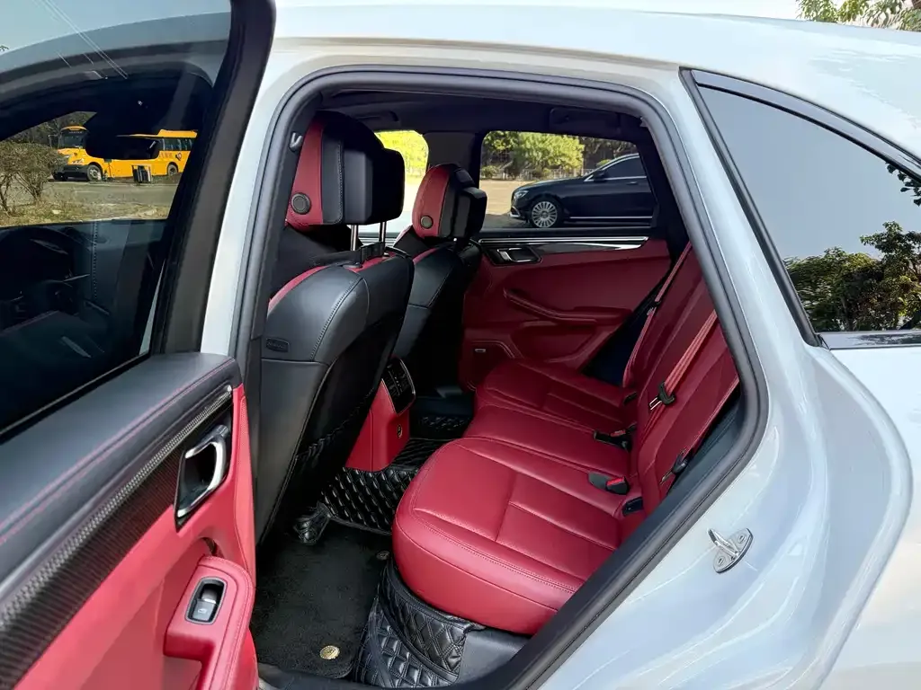 Porsche Macan 2022 из CN, фото 7