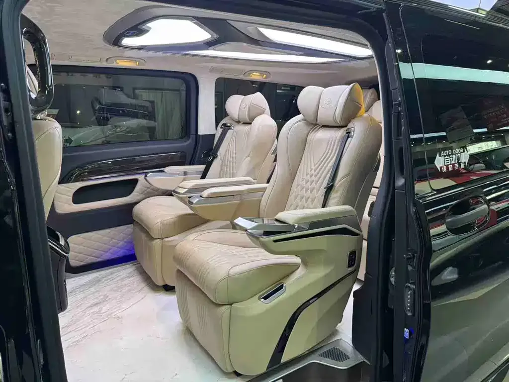 Mercedes-Benz Vito 2023 из CN, фото 8