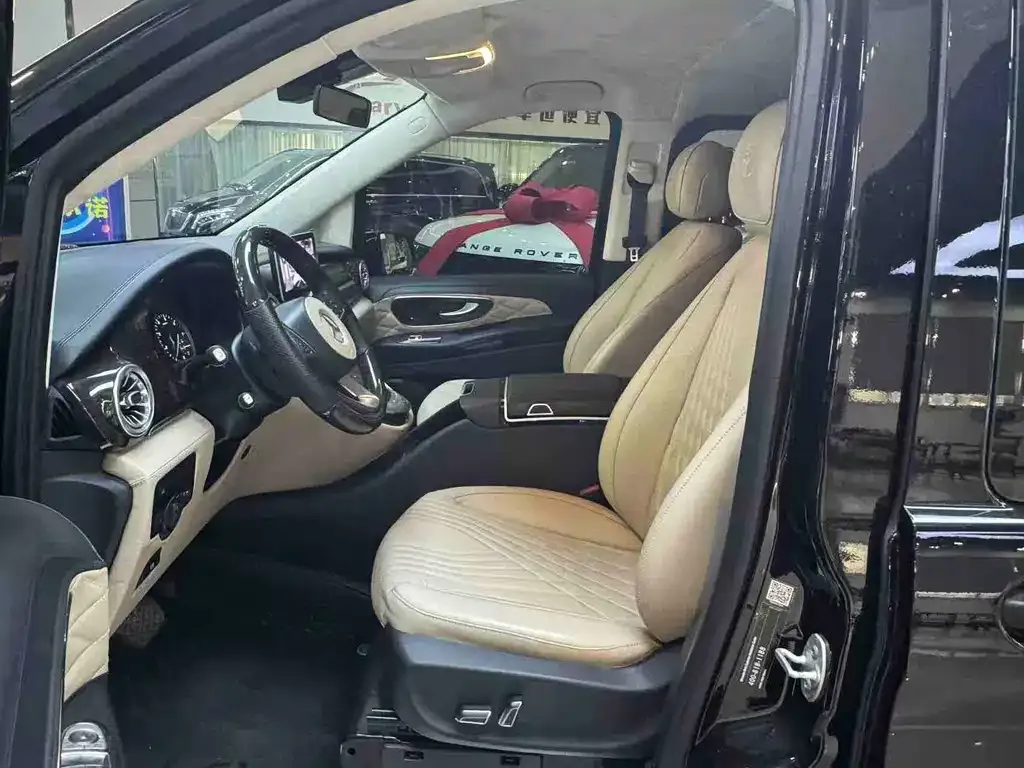 Mercedes-Benz Vito 2023 из CN, фото 4