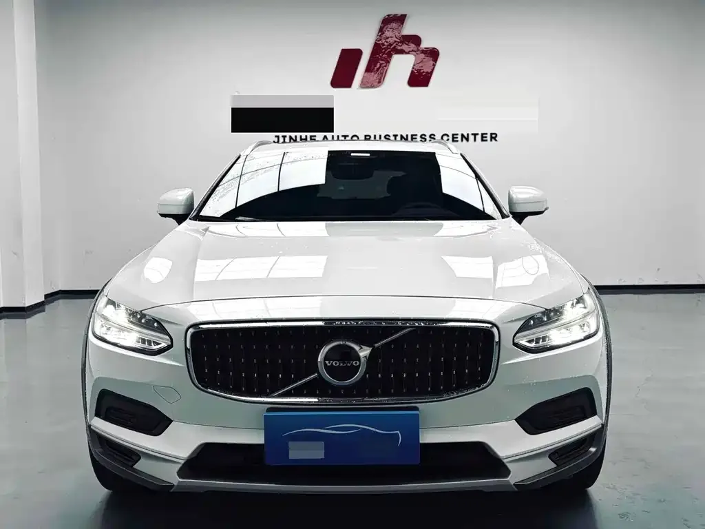 Volvo V90 2022 из CN, фото 2