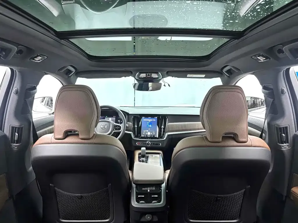 Volvo V90 2022 из CN, фото 5