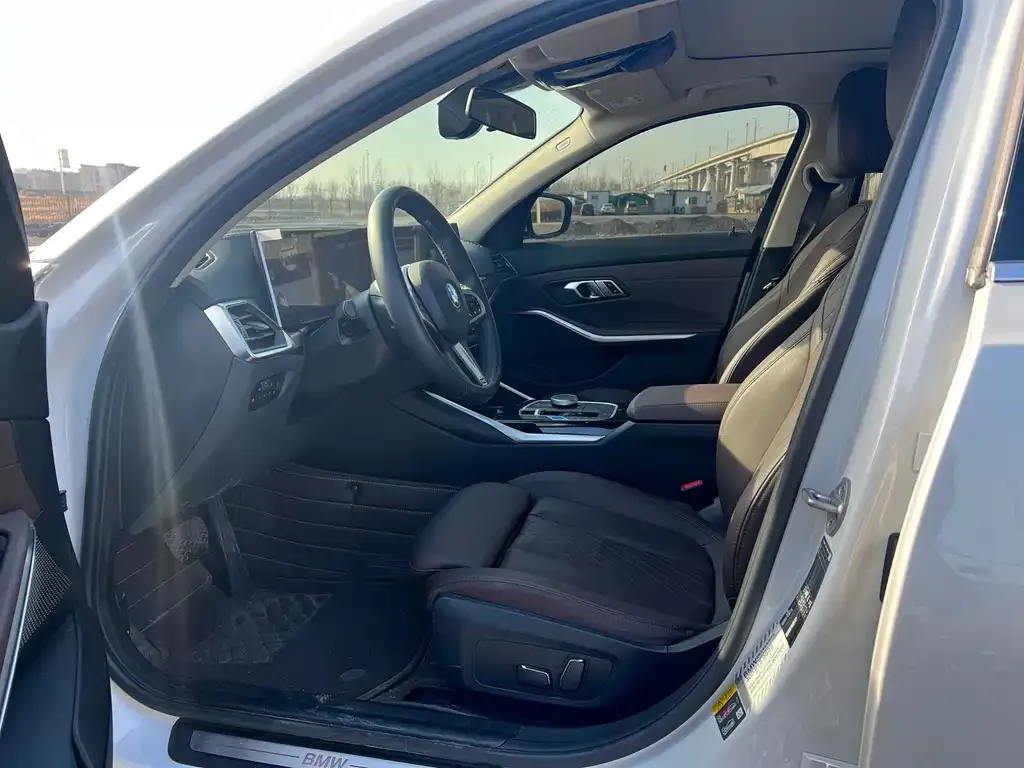 BMW i3 2024 из CN, фото 2