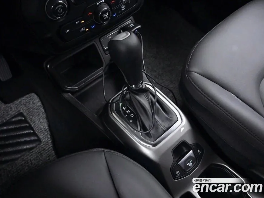 Jeep Renegade 2022 из KR, фото 2