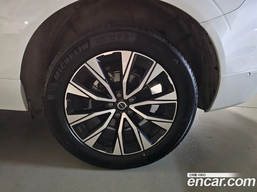 Volvo XC60 2025 из KR, фото 5