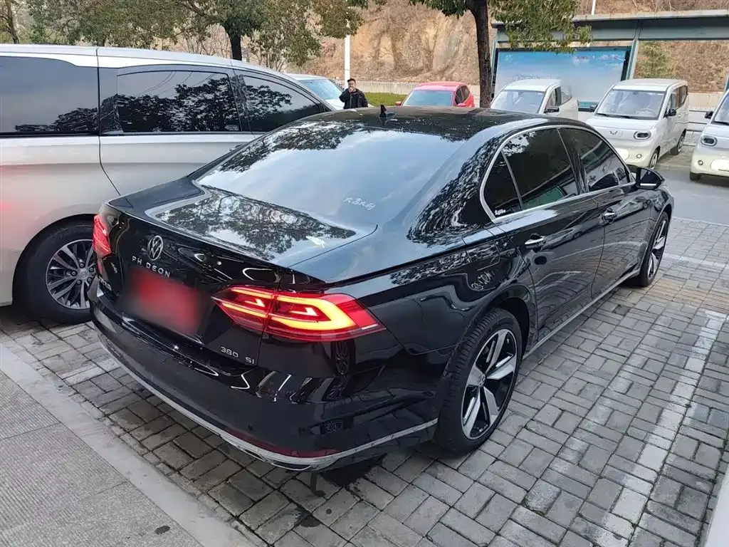 Volkswagen Phideon — фото 3