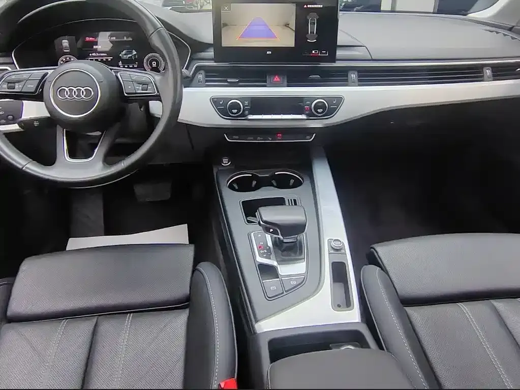 Audi A4L 2021 из CN, фото 4