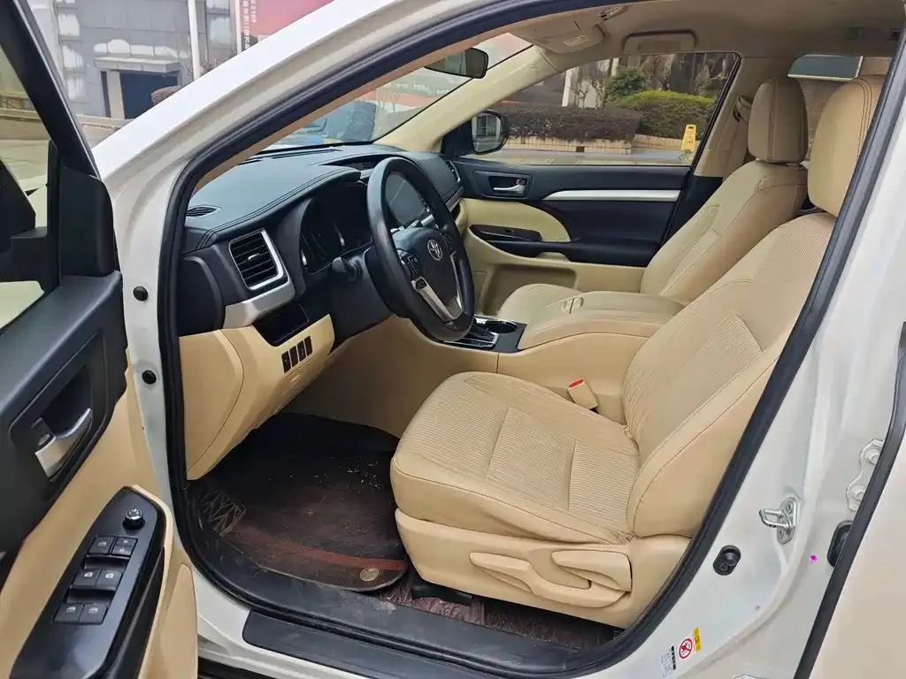 Toyota Highlander 2021 из CN, фото 10