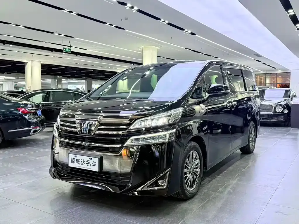 Toyota Vellfire 2022 из CN, фото 1