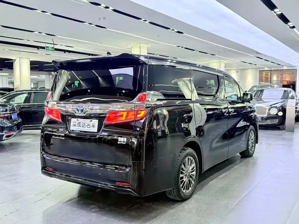 Toyota Vellfire 2022 из CN, фото 5