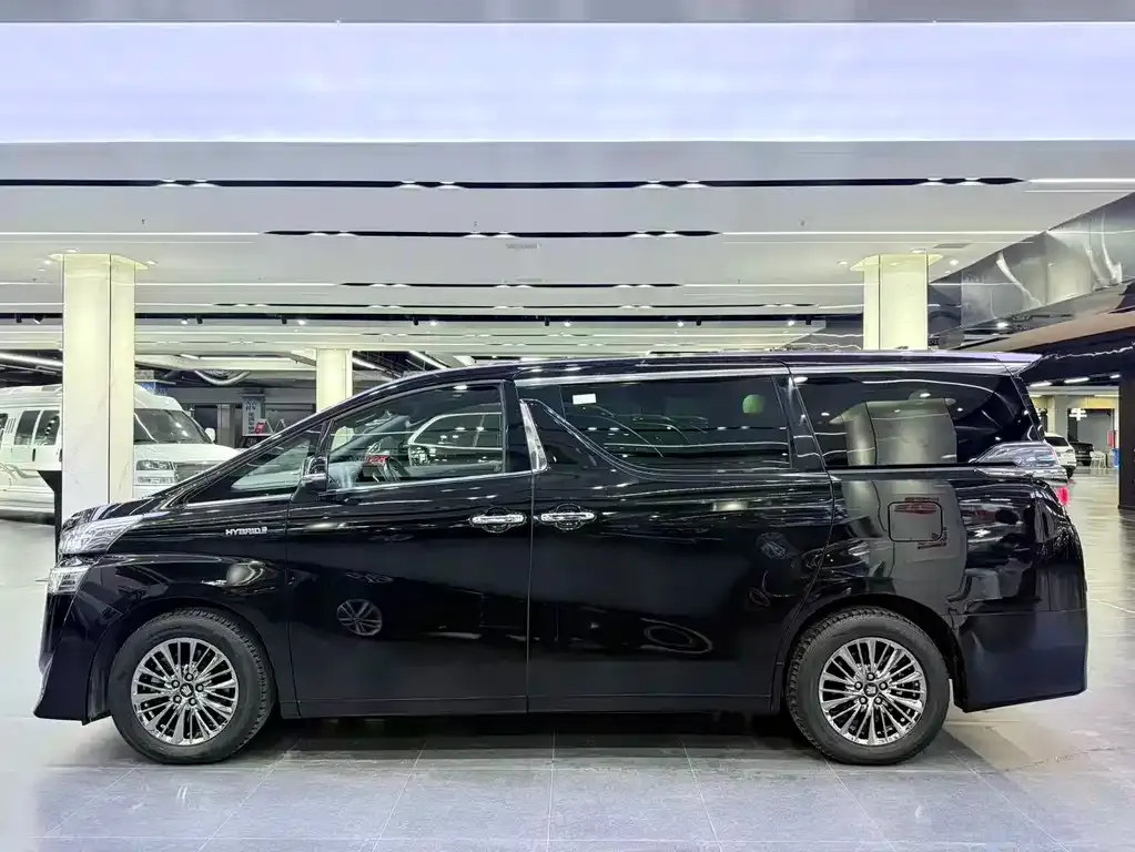 Toyota Vellfire 2022 из CN, фото 8