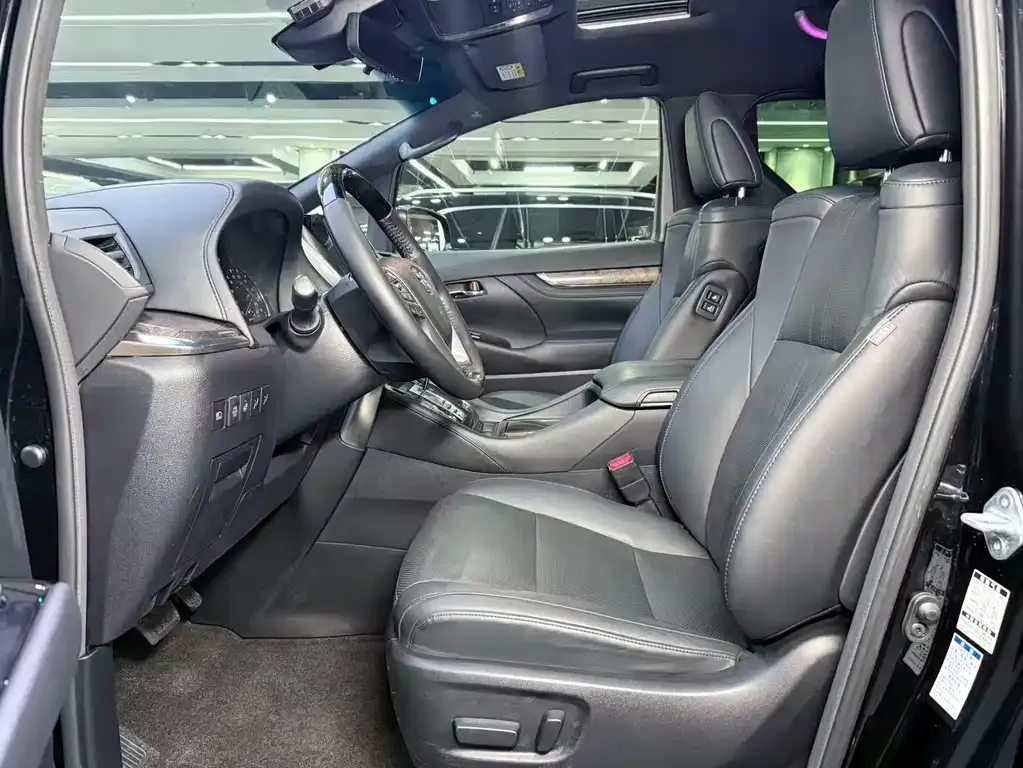Toyota Vellfire 2022 из CN, фото 2