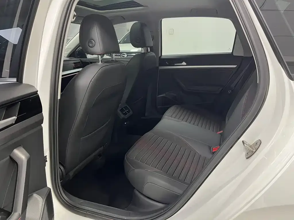 Volkswagen Lavida 2023 из CN, фото 8