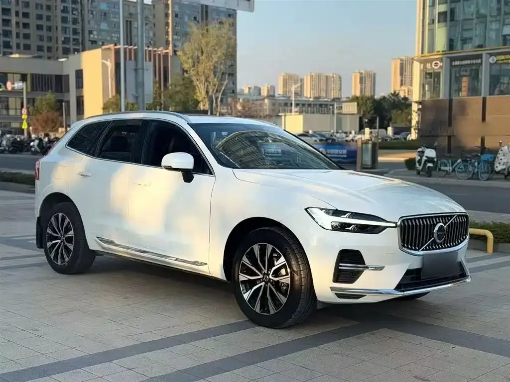 Volvo XC60 2022 из CN, фото 9