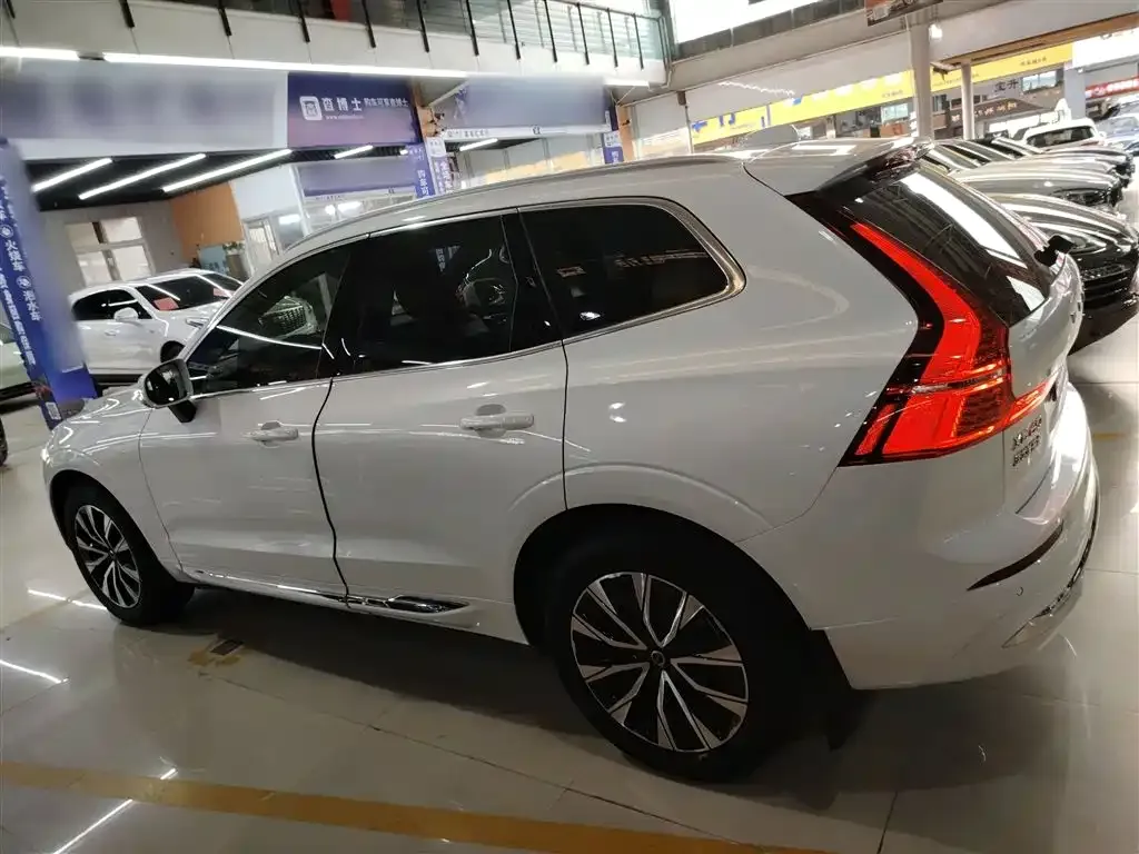 Volvo XC60 2022 из CN, фото 3