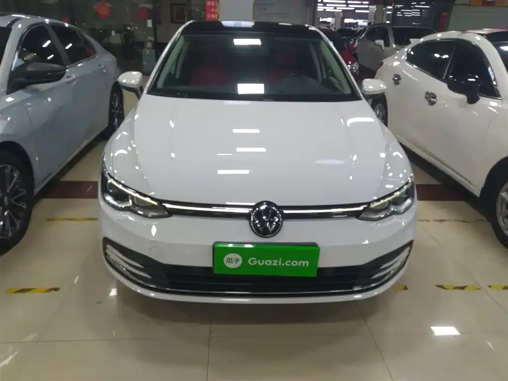 Volkswagen Golf 2021 из CN, фото 2