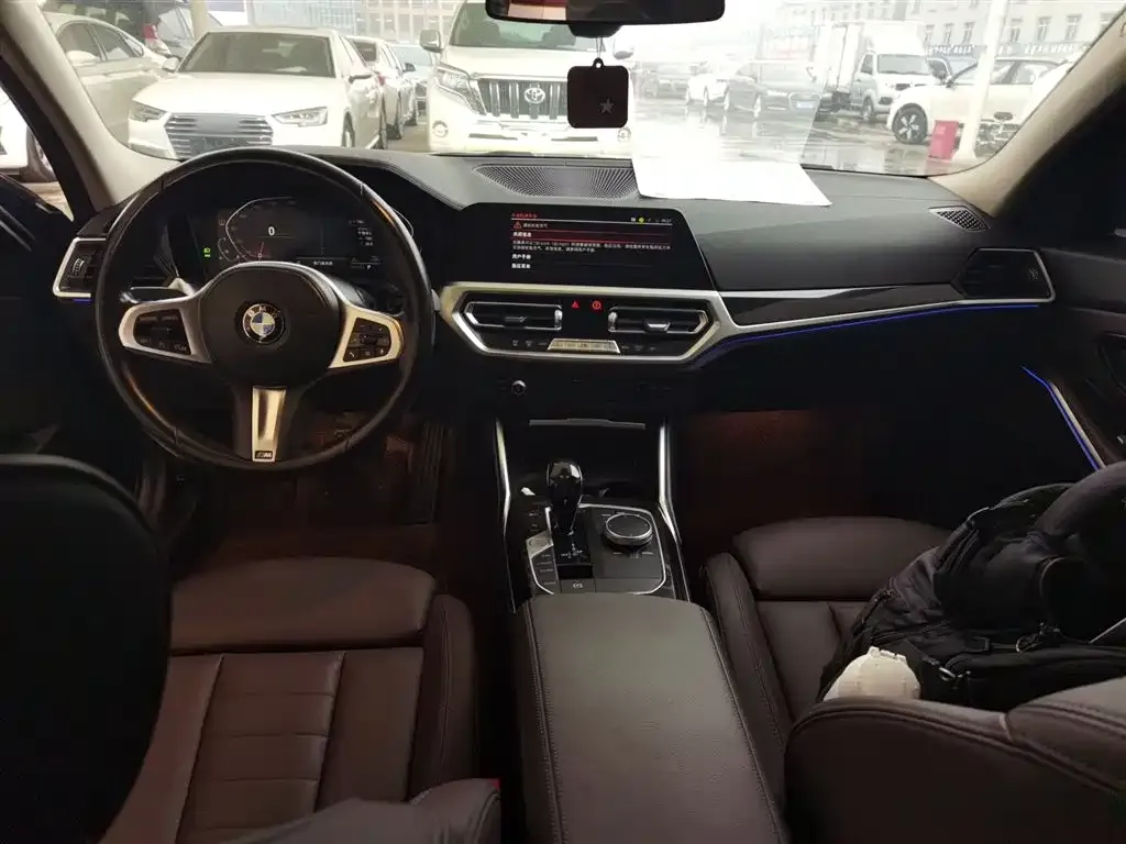 BMW 3 Series 2021 из CN, фото 10