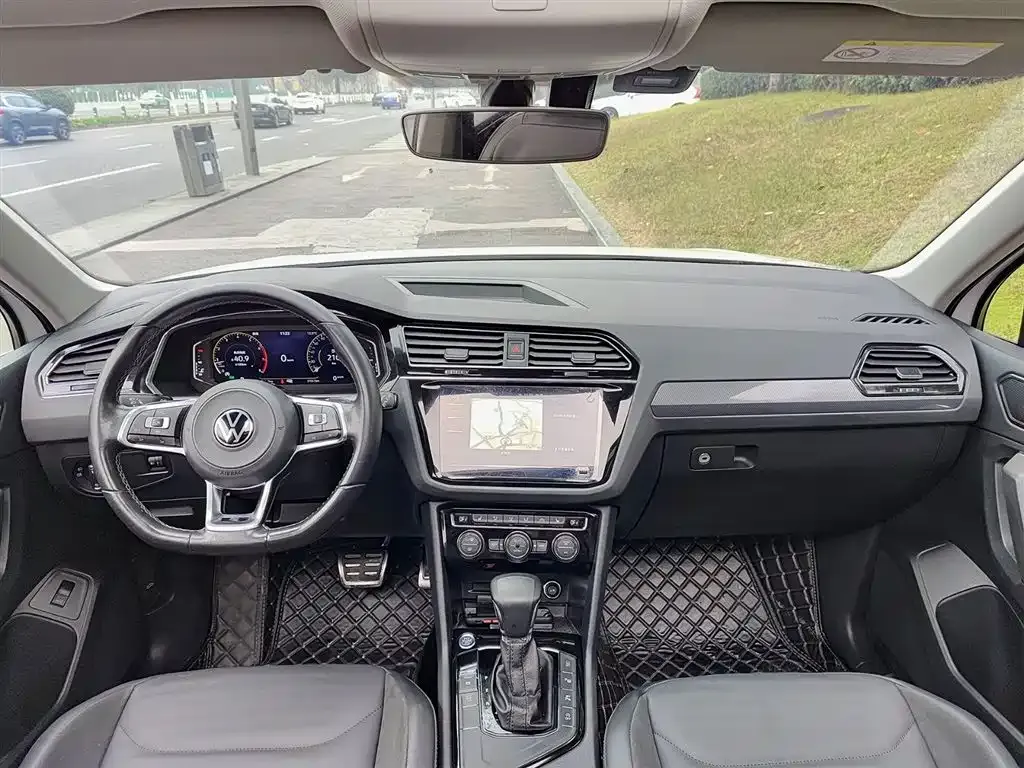 Volkswagen Tiguan L 2021 из CN, фото 6