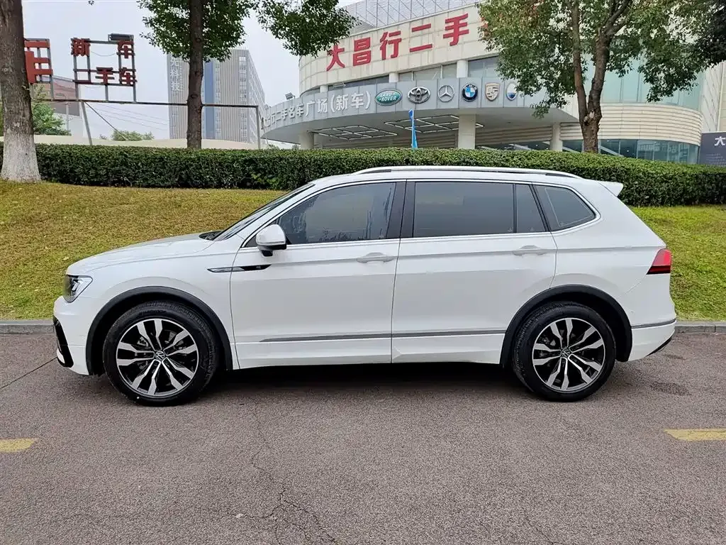 Volkswagen Tiguan L 2021 из CN, фото 8