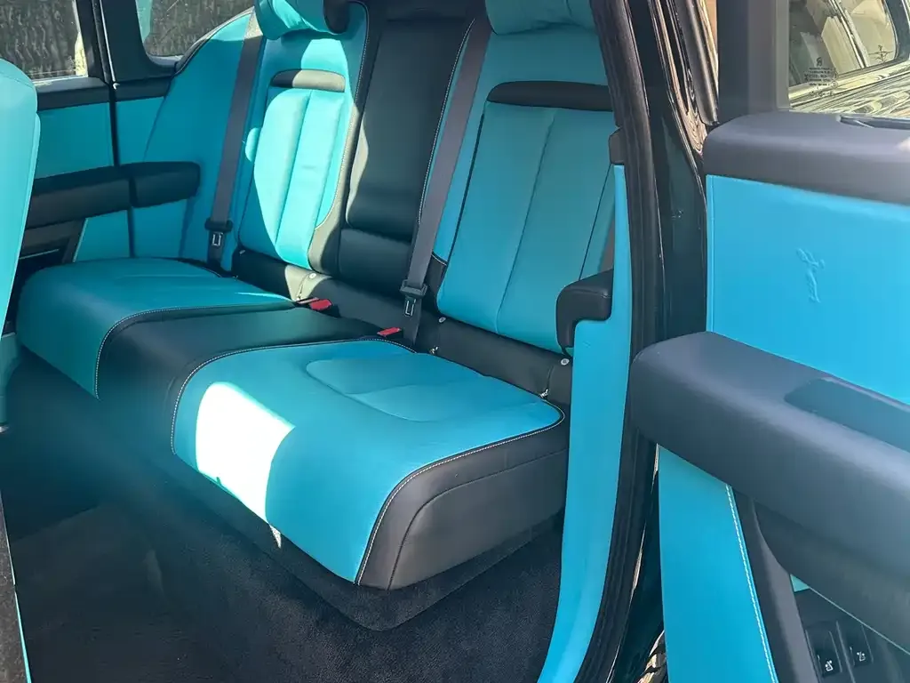 Rolls-Royce Cullinan 2023 из CN, фото 3