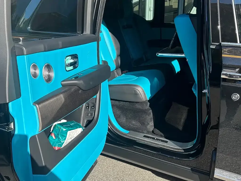 Rolls-Royce Cullinan 2023 из CN, фото 4