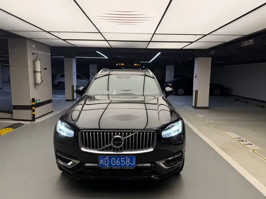 Volvo XC90 2021 из CN, фото 2