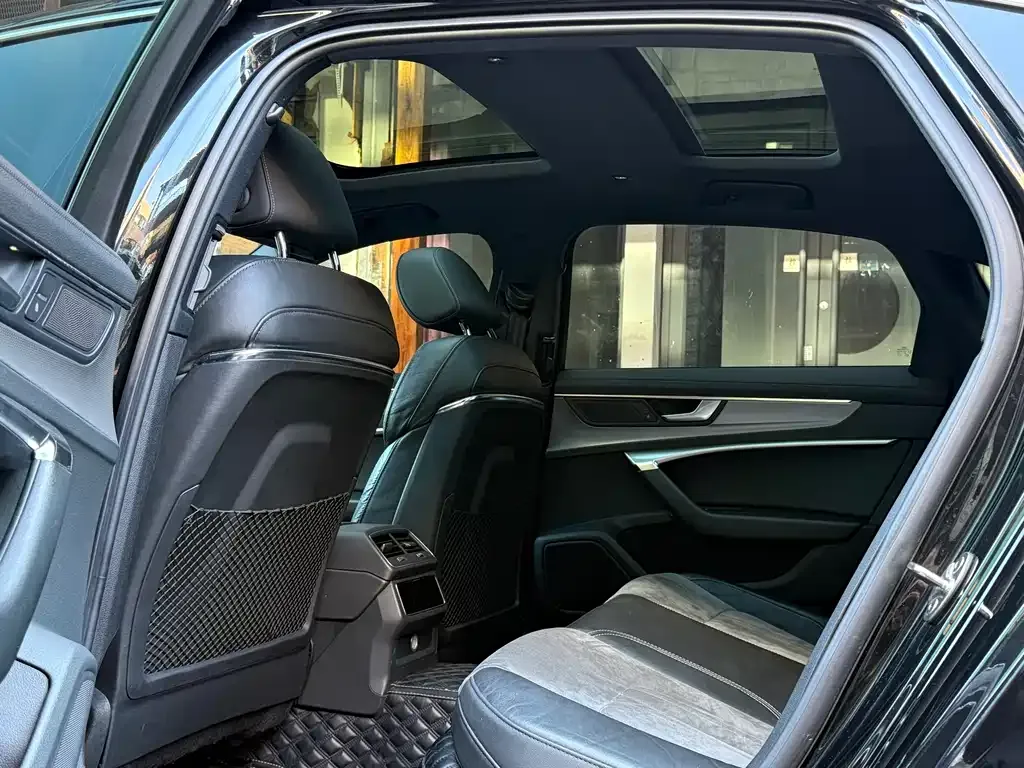 Audi A6L 2021 из CN, фото 2