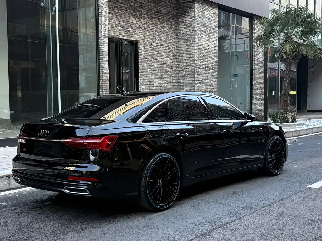 Audi A6L 2021 из CN, фото 8