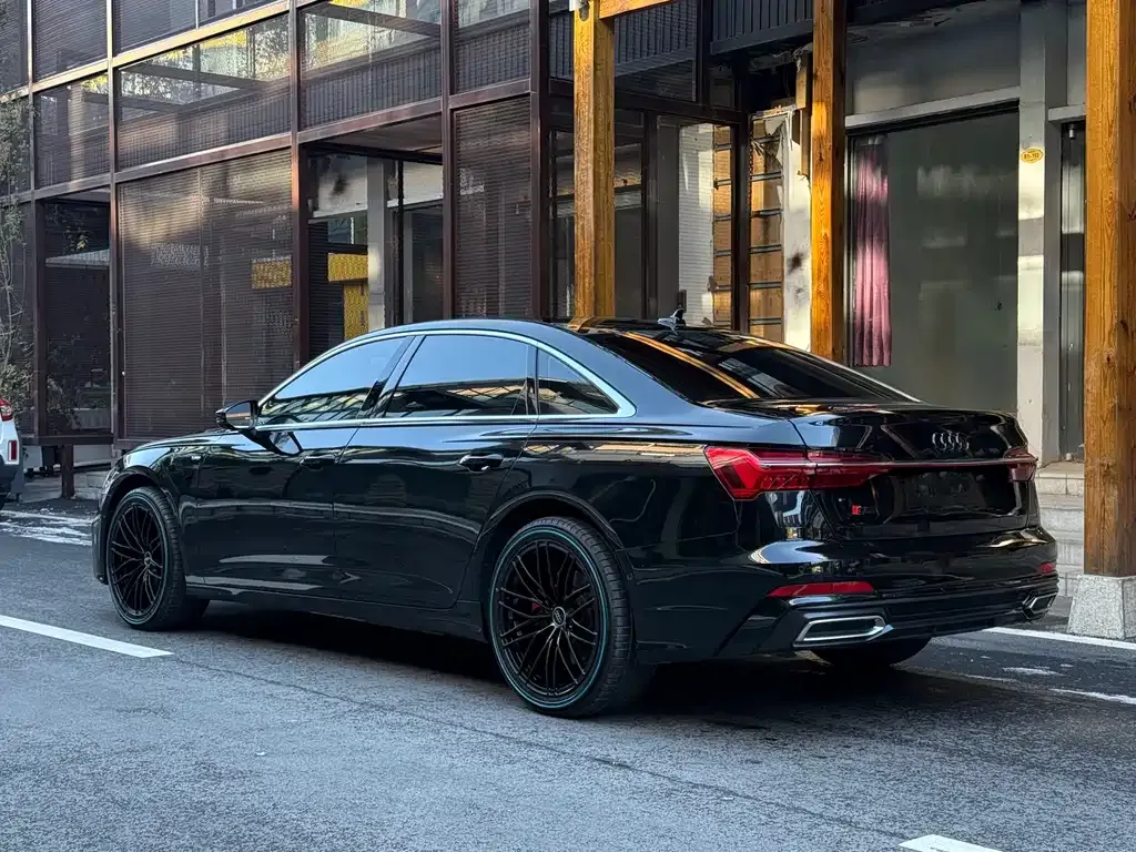 Audi A6L 2021 из CN, фото 9