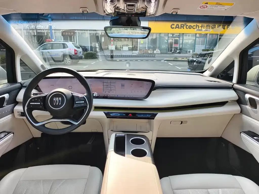Buick GL8 Hybrid — фото 3