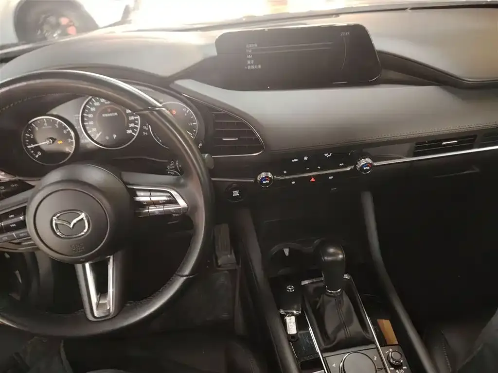 Mazda 3 Axela 2024 из CN, фото 8
